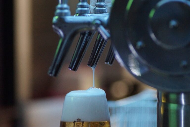 Bier, Zapfhahn