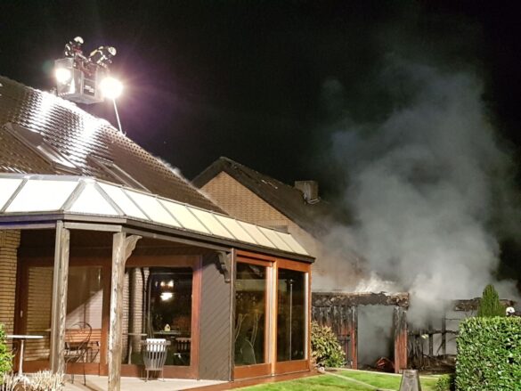 Feuer an zwei Wohnhäusern in Glandorf im Landkreis Osnabrück