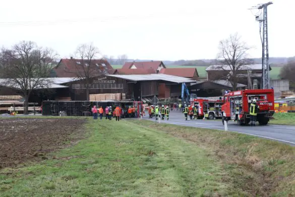 Fahrzeugbrand und Busunfall - Einsatzübung in Melle