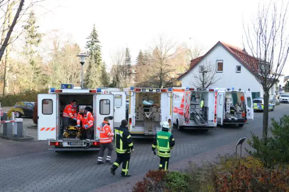 Fahrzeugbrand und Busunfall - Einsatzübung in Melle
