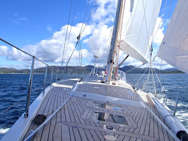 Segelyacht