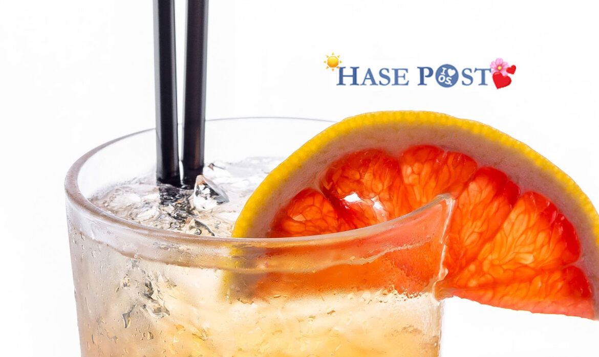 Trinkhalme im Cocktail