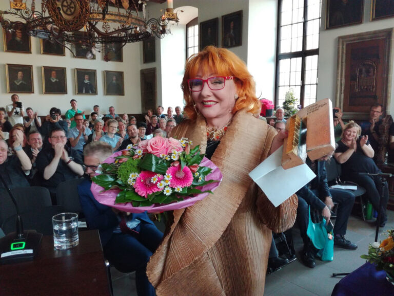 Romy Haag, Rosa Courrage