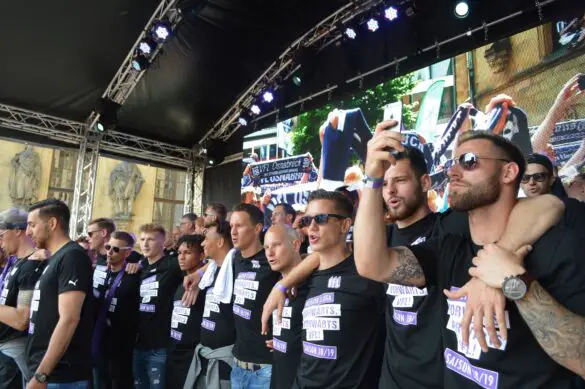 VfL Osnabrück, Aufstiegsfeier, Osnabrück, Rathausplatz, Fußball