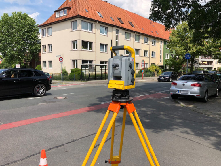 Vorbereitung auf die Baustelle an der Rheiner Landstraße