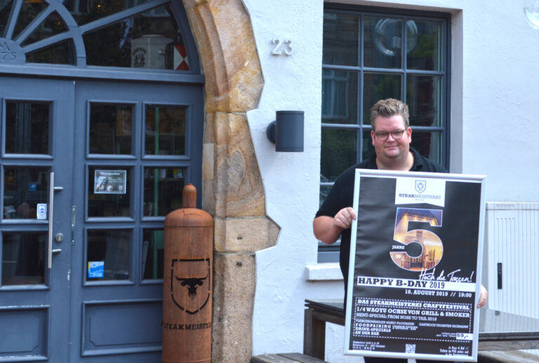 Tobias Neuman aka "Profitobi" von der Steakmeisterei