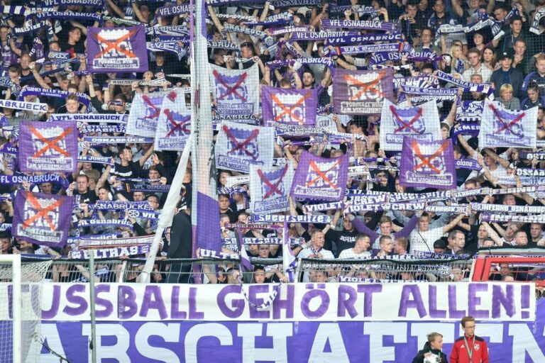 VfL Ostkurve / Foto: imago images / osnapix