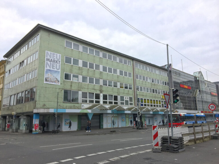 Kachelhaus am Neumarkt (Foto: Pohlmann)