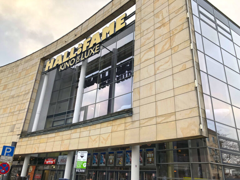 Hall of Fame Kino am Hauptbahnhof Osnabrück in Innenstadt