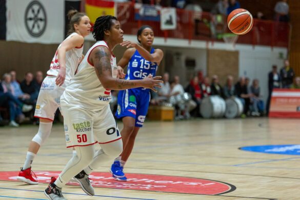 Brianna Rollerson kehrt zu den Panthers zurück