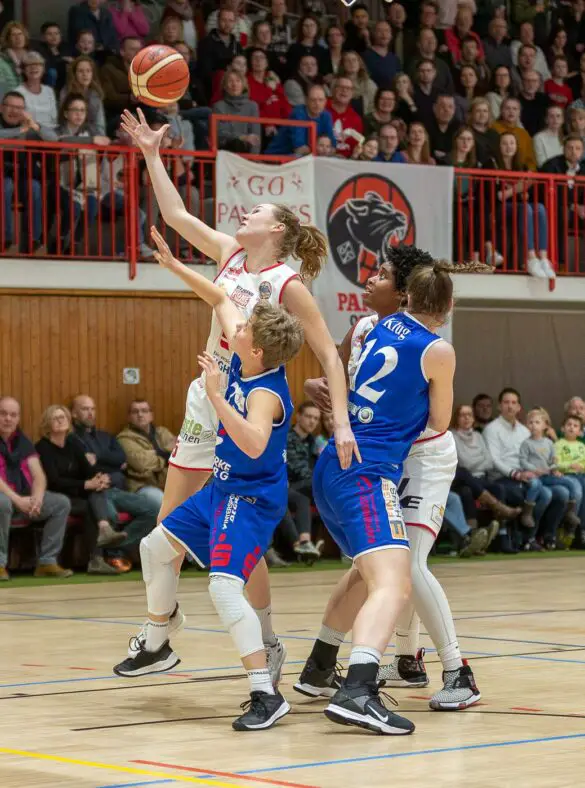 Hochverdienter Sieg für die GiroLive-Panthers Osnabrück gegen den BS Pharmaserv Marburg