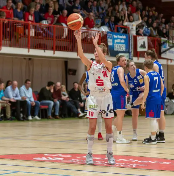 Hochverdienter Sieg für die GiroLive-Panthers Osnabrück gegen den BS Pharmaserv Marburg