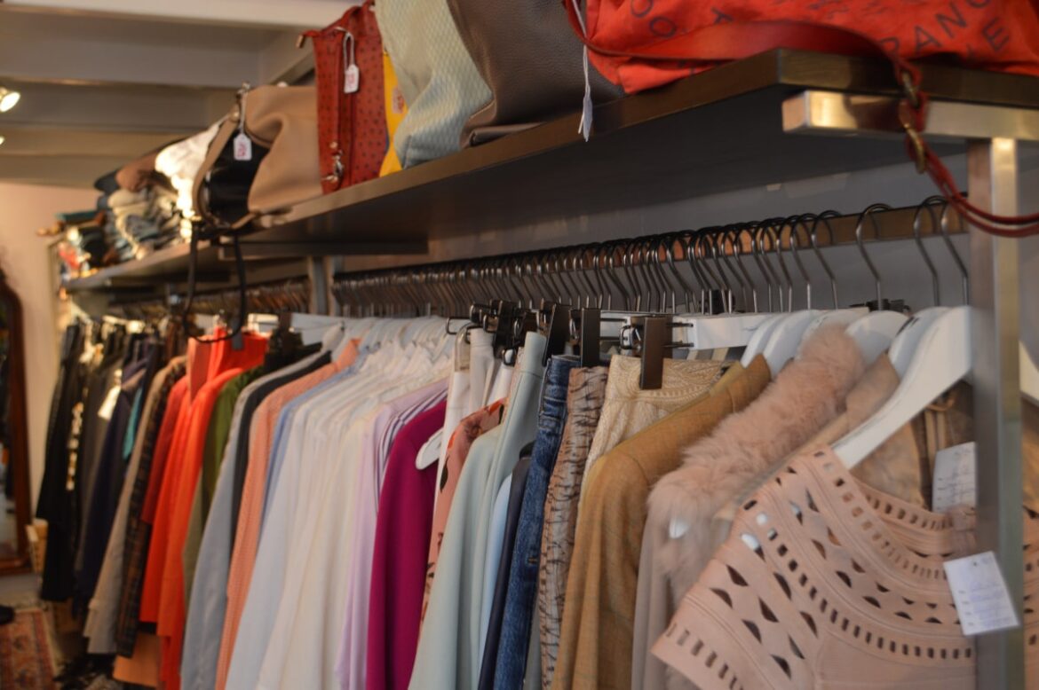 (Symbolbild) Secondhand-Kleidung