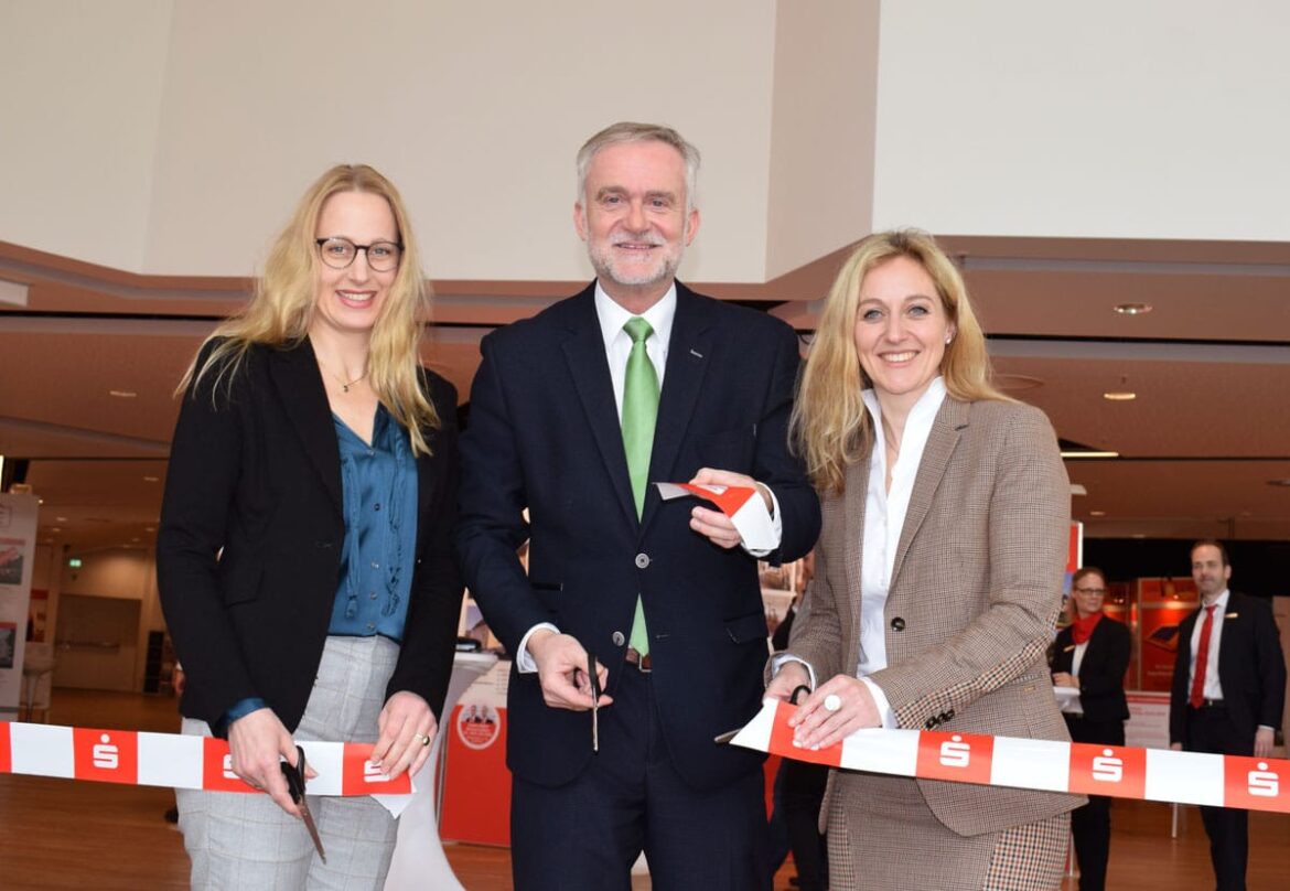 Landrätin Anna Kebschull und Oberbürgermeister Wolfgang Griesert