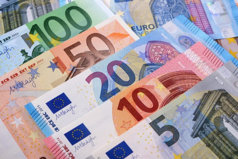 Geld (Symbolbild)