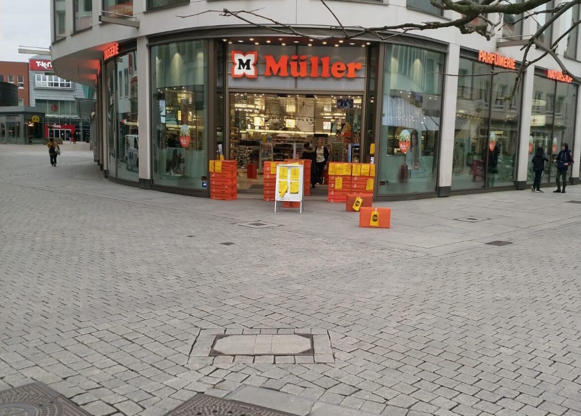 Der Kundenandrang hält sich in Grenzen, Foto: Wolfgang Niemeyer