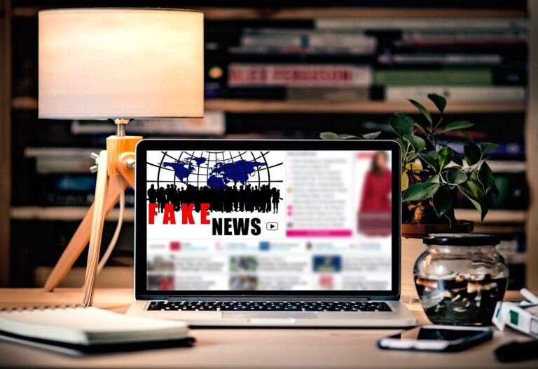 Symbolbild: Fake News