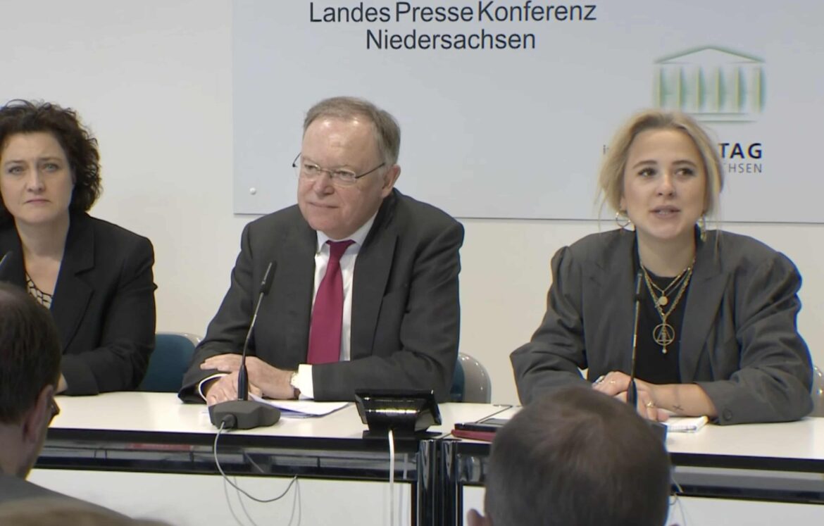 Ministerpräsident Stephan Weil bei der Landespressekonferenz in Hannover