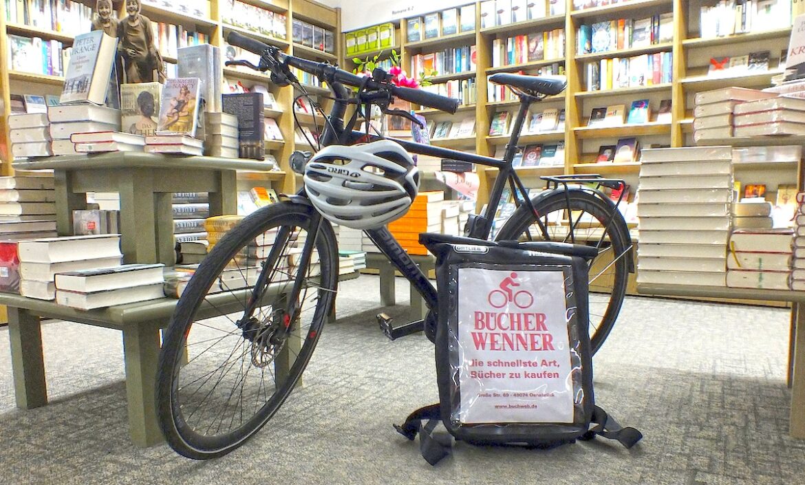 Bücher Wenner Lieferfahrrad