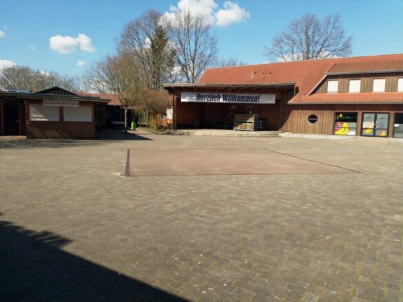 fb13455f-a122-4c3d-a15f-e99d31535239 Beobachtungen am Alfsee, einem Naherholungsgebiet ohne Erholungssuchende