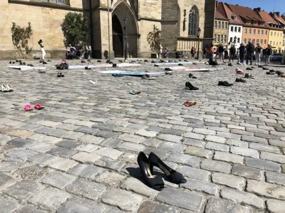 „Wir wollen Tanzen!“ - Aufstand der Tanzschulen am Rathausplatz Osnabrück