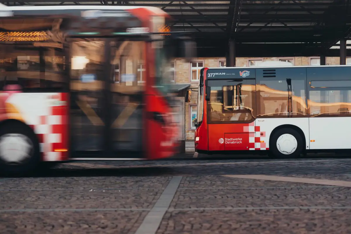 Busse am Hauptbahnhof / Foto: Verkehrsgemeinschaft Osnabrück