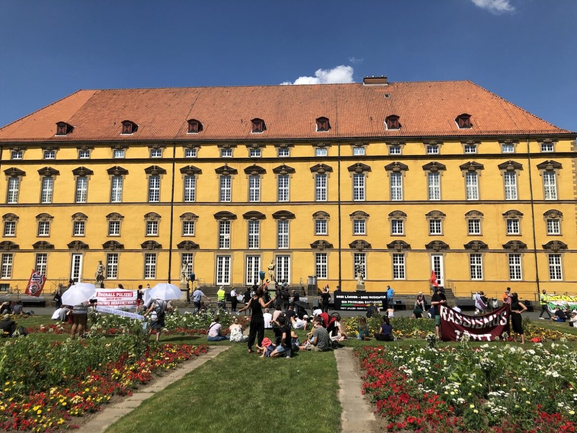 Demonstration im Schlossgarten am 27. Juni 2020