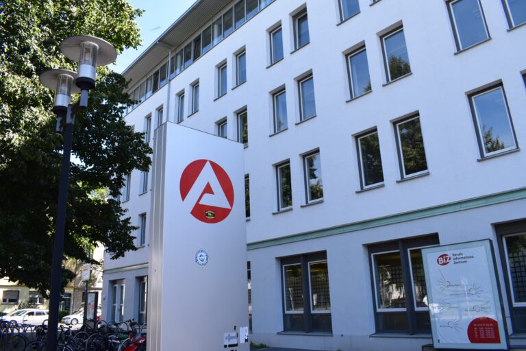 (Symbolbild) Agentur für Arbeit