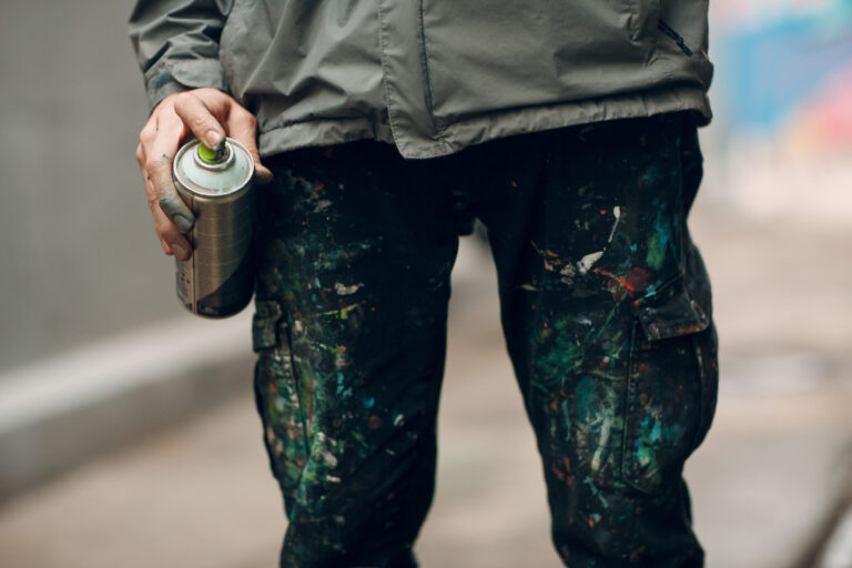 (Symbolbild) Graffiti-Sprayer