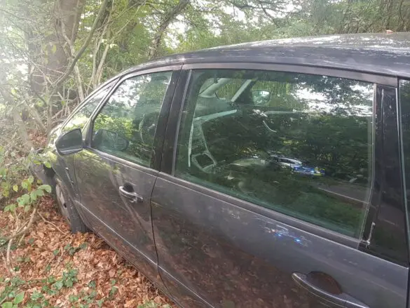 2020-09-13_Unfall-zwei-PKW-Atter-Osnabrueck-008 PKW-Unfall in Osnabrück-Atter endet im Wald