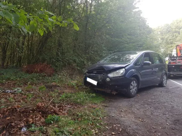 2020-09-13_Unfall-zwei-PKW-Atter-Osnabrueck-014 PKW-Unfall in Osnabrück-Atter endet im Wald