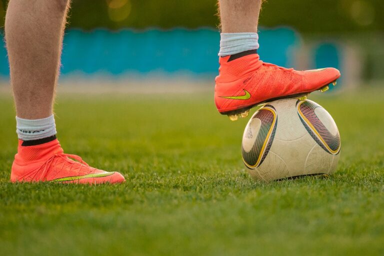 Fußball (Symbolbild)