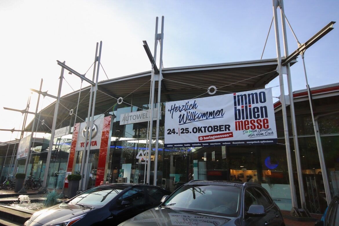 Die Immobilienmesse Osnabrück im Autohaus Weller