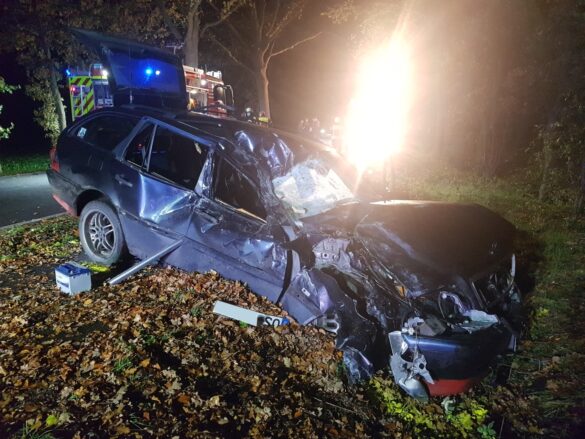 Crash mit zwei PKW auf Landstraße in Ankum bei Osnabrück