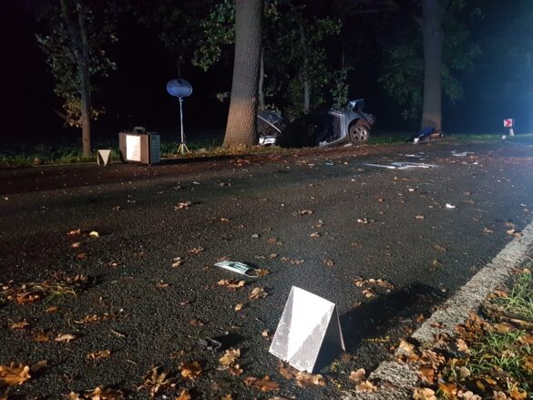 Crash mit zwei PKW auf Landstraße in Ankum bei Osnabrück