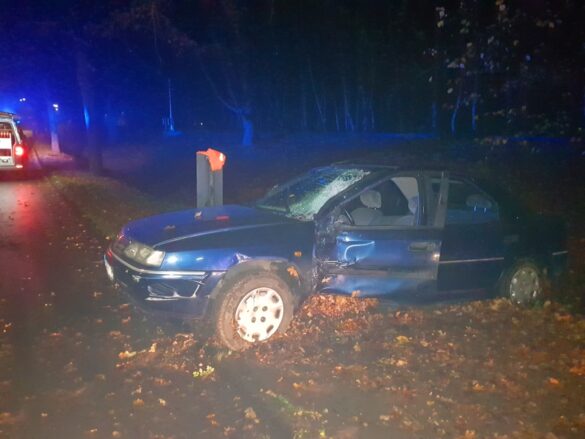 PKW verunfallt in Osnabrück an Baum