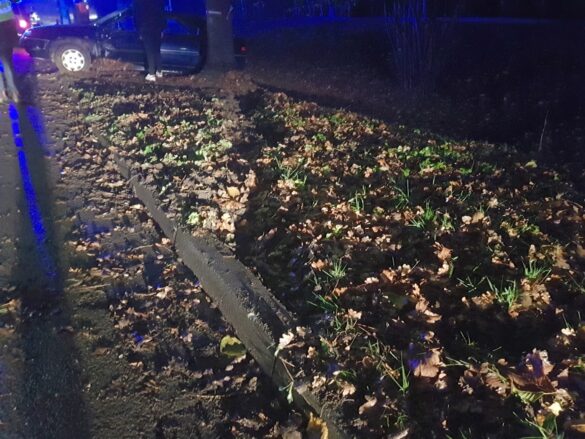 PKW verunfallt in Osnabrück an Baum