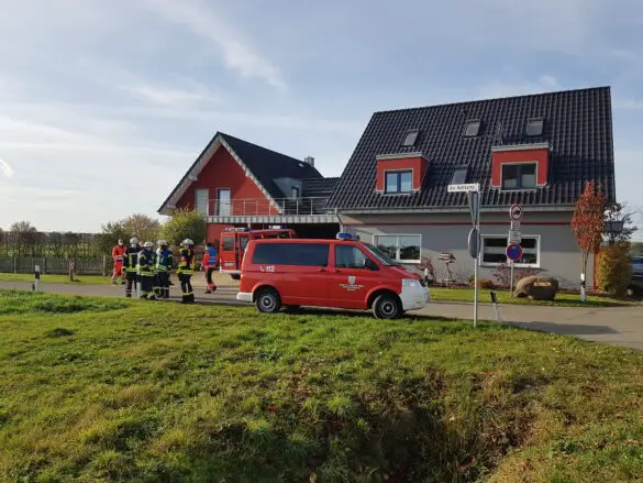 Vier Wohnwagen brannten: Polizei- und Feuerwehreinsatz am Campingplatz Ludwigsee