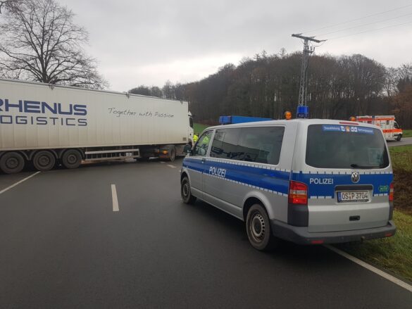 Van kracht gegen LKW im Landkreis Osnabrück