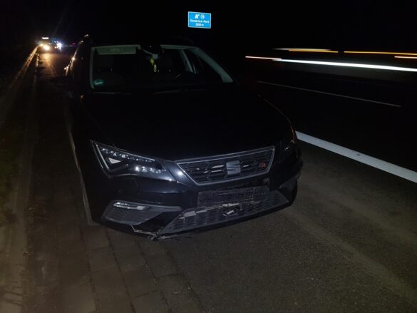 2020-12-16_VU-PKW-gegen-LKW-Reifen-BAB1-Osnabrueck-003 Unfall mit PKW durch LKW-Reifen auf der Autobahn bei Osnabrück