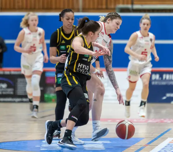 D1X28121 Osnabrücker GiroLive-Panthers verlieren knapp gegen inexio Royals Saarlouis