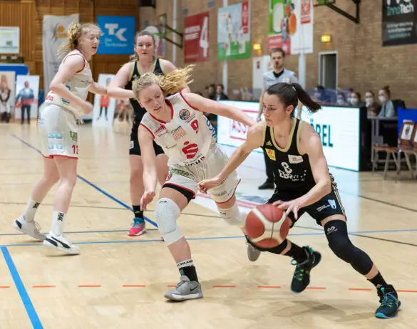 D1X29171 Osnabrücker GiroLive-Panthers gewinnen mit großartiger Mannschaftsleistung gegen TK Hannover