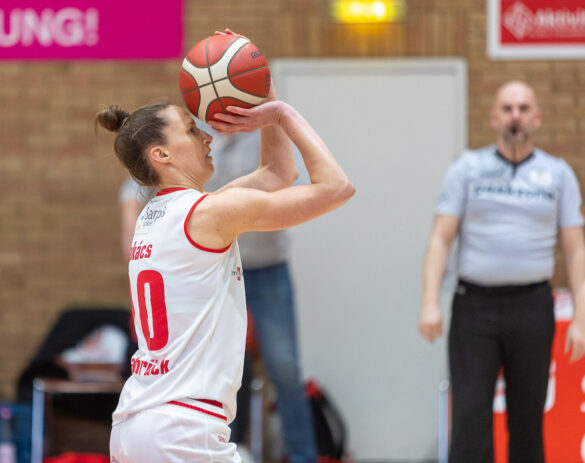 D1X20178 Trotz technisch gutem Spiel: Osnabrücker GiroLive-Panthers verlieren gegen Rutronik Stars Keltern