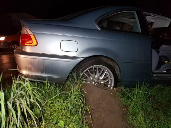 Fahrt unter Alkoholeinfluss: Betrunkener kollidiert mit Straßenlaterne in Bad Essen [Update]
