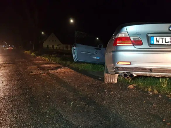 Fahrt unter Alkoholeinfluss: Betrunkener kollidiert mit Straßenlaterne in Bad Essen [Update]