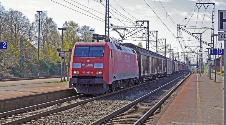 Güterzug (Symbolbild)