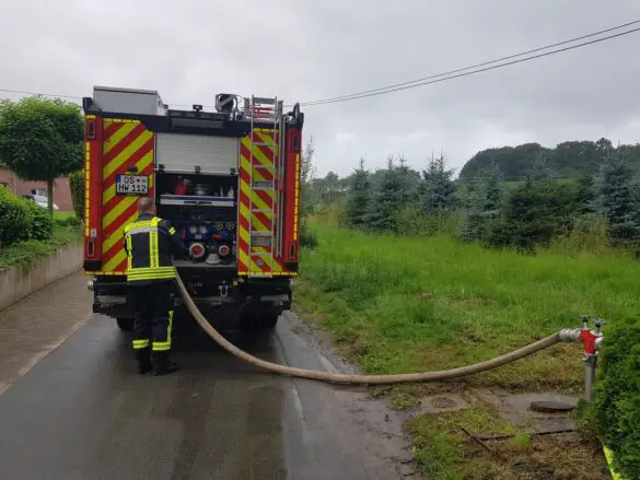 2021-07-16_Feuer-Dachstuhl-Wohnhausbrand-Hagen-LK-Osnabrueck-019 Großes Wohnhaus brennt in Hagen a.T.W. im Landkeis Osnabrück