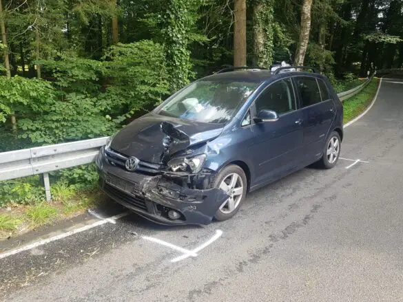 Zusammenstoß zwischen Auto und Mähdrescher in Bad Essen