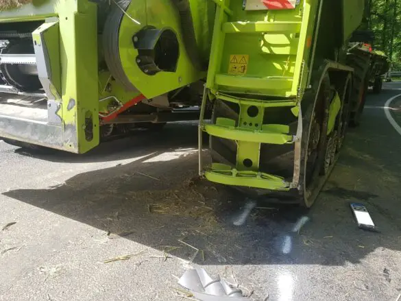 Zusammenstoß zwischen Auto und Mähdrescher in Bad Essen