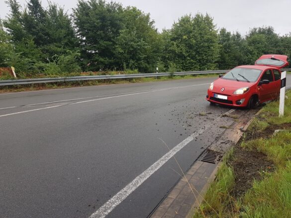 Auto fährt gegen LKW, zwei Verletzte auf der Autobahn A30 bei Osnabrück